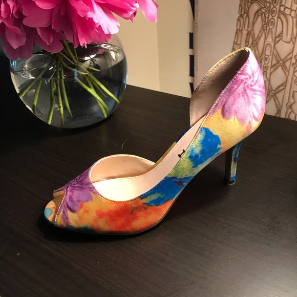 UNISA Floral Pattern Open Toe Pumps - Silk - Picture 2 of 6